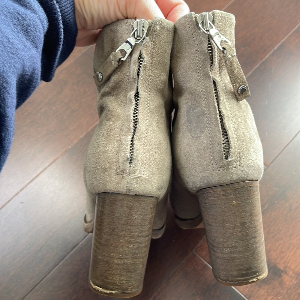 🌸 Rag & Bone Ashby Ankle Booties in Stone Suede Stacked Heels Zipper - Picture 8 of 10